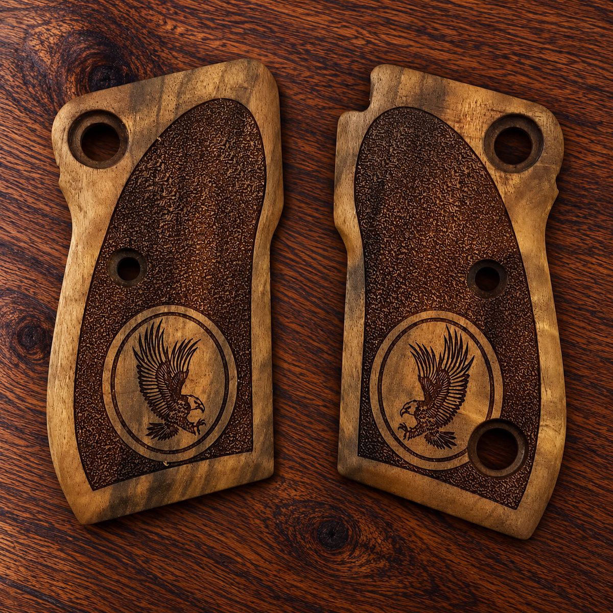 Beretta Saddam walnut grips – oval eagle engraved, textured – handcrafted Turkish walnut pistol grips