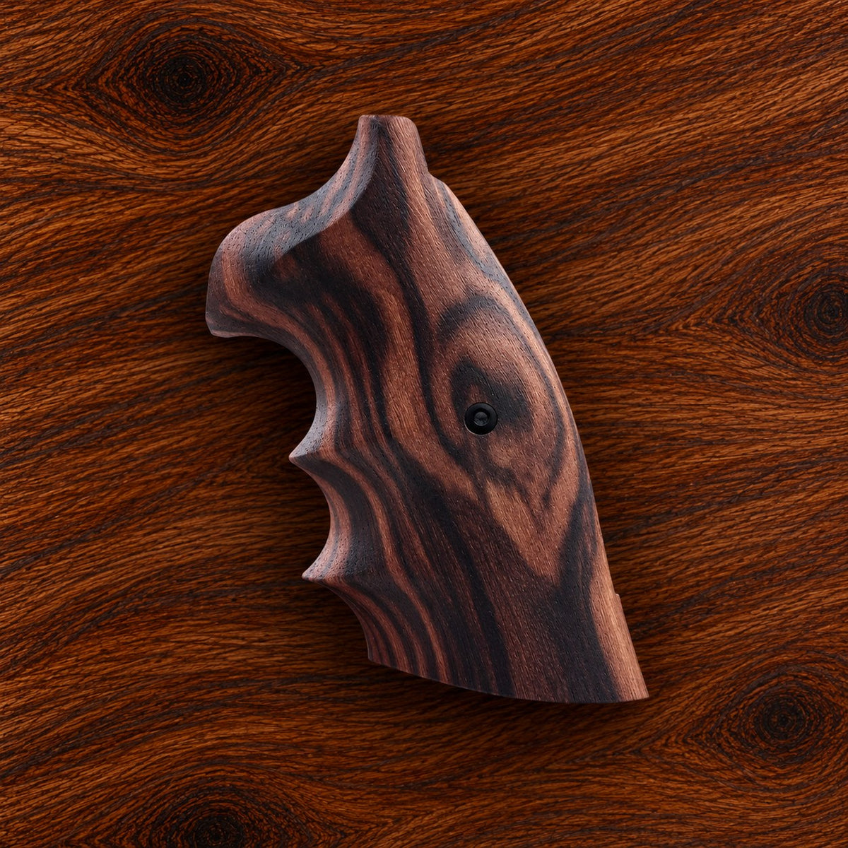 Colt Python smooth swirl grain walnut target grip – fits 2021+ Colt Anaconda