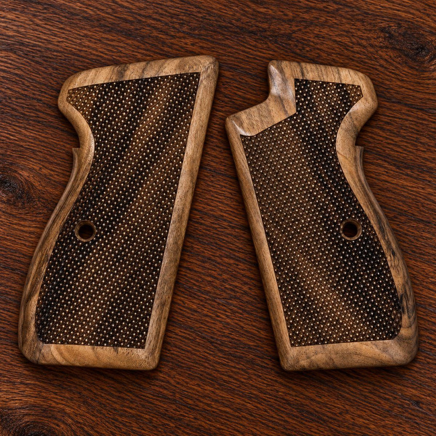 Sig Sauer P210 walnut grips – laser checkered – handcrafted Turkish walnut pistol grips