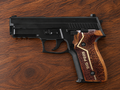 Plaquettes de crosse Sig Sauer P229 en noyer - Design doré