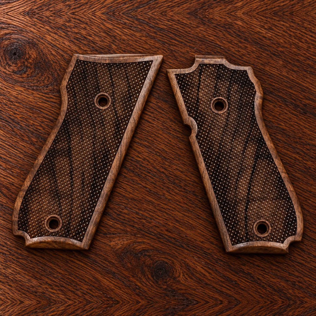 Smith & Wesson Model 39 / 59 walnut grips – laser checkered – handcrafted Turkish walnut pistol grips