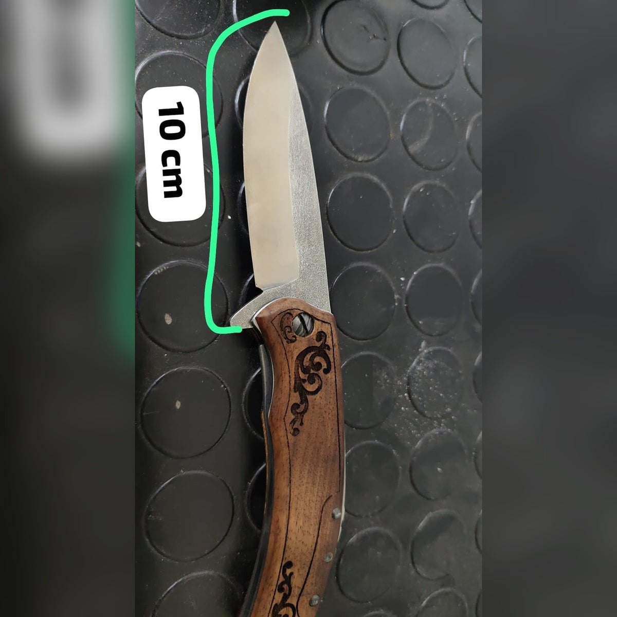 Walnut wood folding pocket knife – Design-1 handle