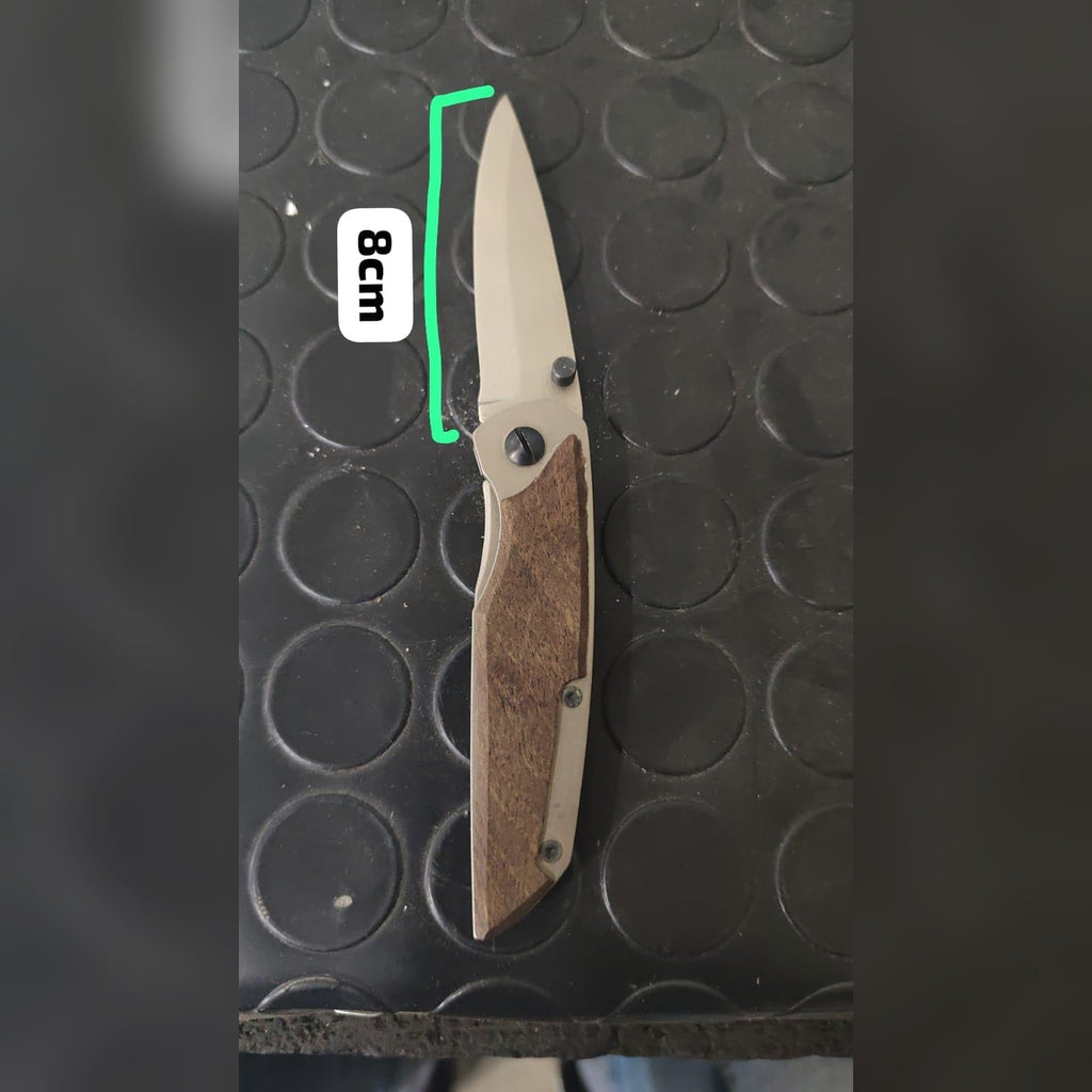 Walnut wood folding pocket knife – Design-2 handle